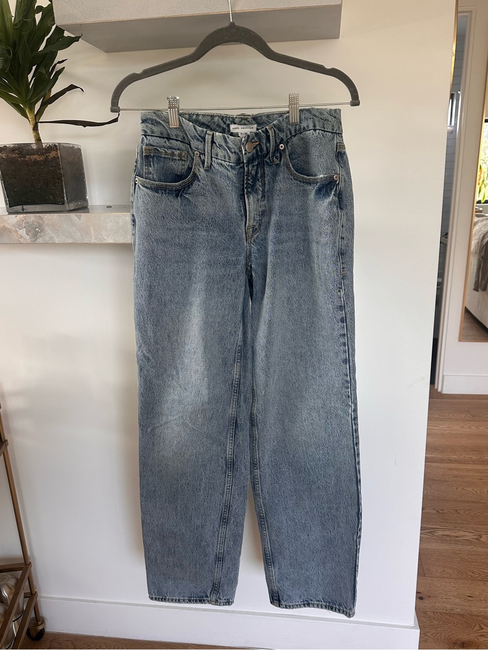 Good American Good 90’s Loose Low Jeans (NEVER WORN)